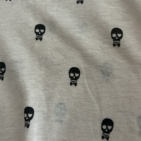 Skull T Shirt - Picture 3 of 4